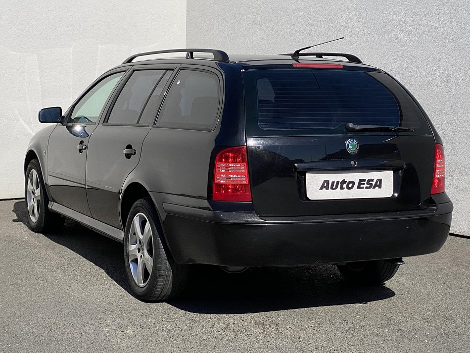 Škoda Octavia 1.6 i Tour