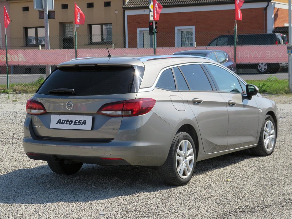 Opel Astra 1.6 CDTI 