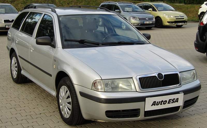 Škoda Octavia 2.0i Ambiente