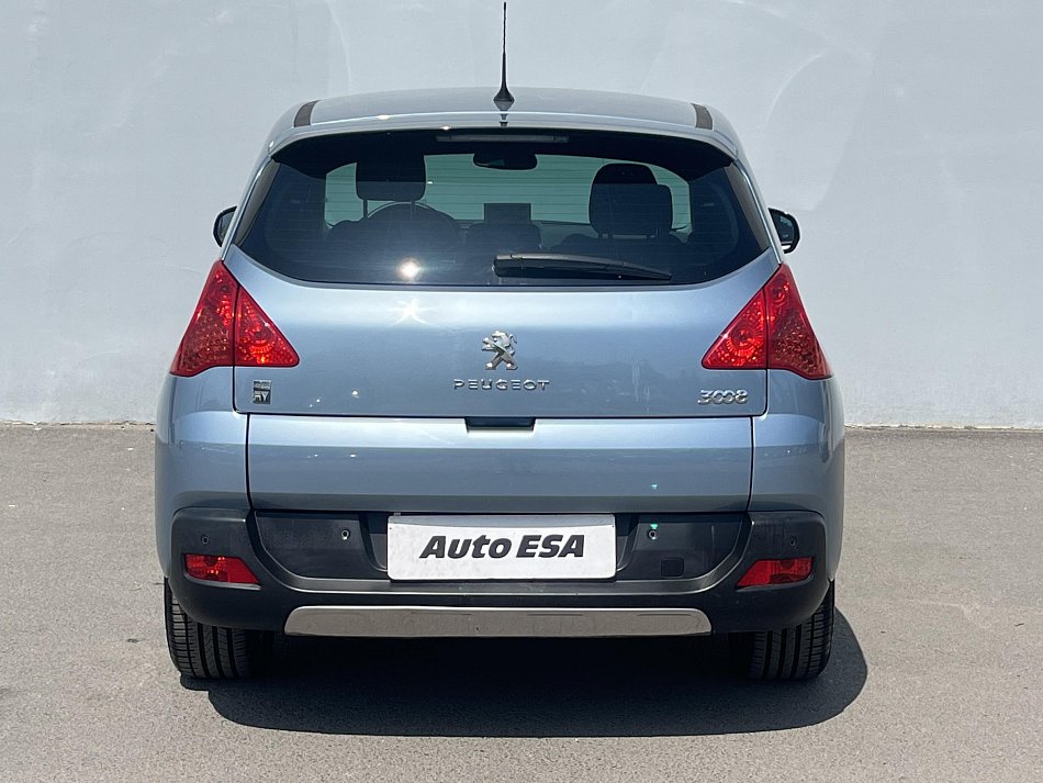 Peugeot 3008 2.0 HDi  Hybrid4