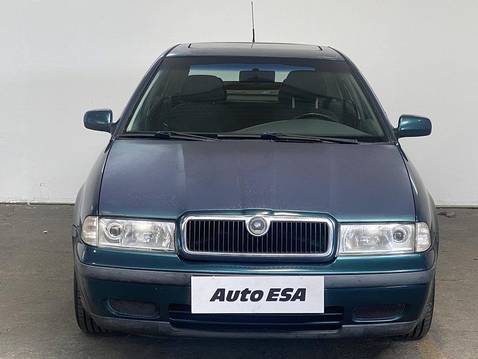 Škoda Octavia 1.8i 